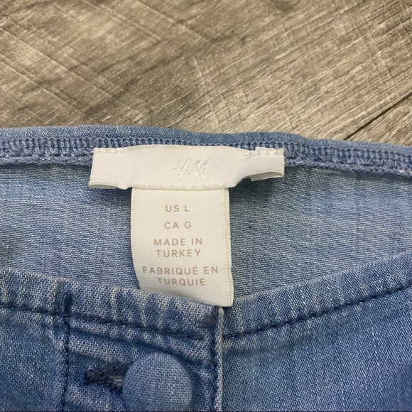 H&M Denim Button-Up Top - Picture 3 of 6